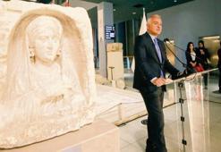 Zeugma’dan çalınan stel yurda döndü