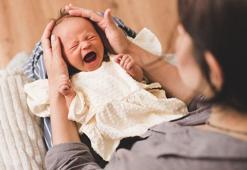 Ağlama nöbetlerine elveda! Kolik bebekleri rahatlatmanın 7 basit yolu
