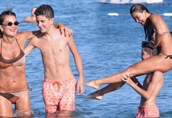 Özlem Yıldız'ın oğlu Demir annesini omuzlarında taşıdı!