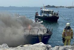 Pendik'te tekne yangını! Ekiplerin müdahalesi sürüyor