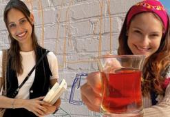 Jessica May'in tarih merakı! Elindeki kitaplar dikkat çekti