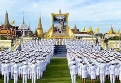 Tayland Kralı'na görkemli doğum günü kutlaması
