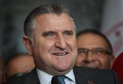 Bakan Osman Aşkın Bak'tan Kadın Hokey Takımı'na tebrik