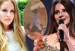 Lana Del Rey garson kıyafetiyle kalça dansı yaptı!