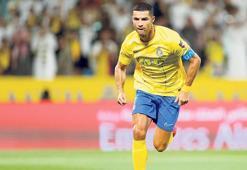 Suudi Arabistan’da tepeden inme reformlar