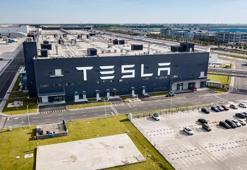 Tesla, Çin'de fiyat indirdi