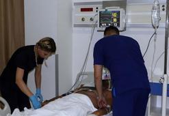 Hasta yakınlarının demirle saldırdığı doktor yaşam savaşı veriyor