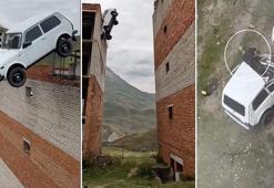 Çatıdan çatıya 'Lada'lı uçuş! 'Tek parça mısın?'