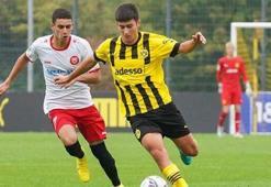 Galatasaray, Gökdeniz Gürpüz ile 3 yıllık sözleşme imzaladı