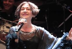 Nazan Öncel hastaneye kaldırıldı! 'Sigara ile vedalaştık'