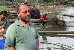 Sel felaketinin kahramanı oldu! 1 kişiyi kurtardı, 2 kişinin kurtarılmasını sağladı