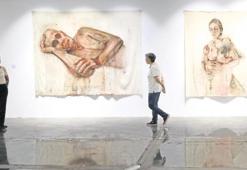 İzmir ‘Yavaş Kumaş’la örtündü