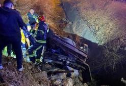 Otomobil su tahliye kanalına uçtu! 2'si bebek 4 kişi hayatını kaybetti