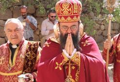 Akdamar Kilisesi'nde 11'inci ayin! Yurt içinden ve dışından çok sayıda kişi katıldı