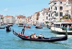 Venedik’e günübirlik giden turistlerden 5 euro alınması planlanıyor