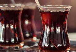 Çaycıları bile şaşırtan çay demleme yöntemi! Meğer yanlış demliyormuşuz... İşte ödüllü çay demleme tekniği