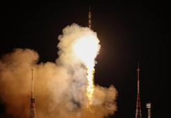 1 yıldan fazla uzayda kalacaklar! Rusya’nın Soyuz MS-24 aracı fırlatıldı