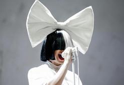 Sia 'Gimme Love' sonrasında bir daha o yolları aynı hevesle yürür mü?
