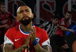 Arturo Vidal patladı! 'Milanlı aptallar beni hasta etti'