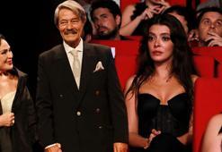 Altın Koza Film Festivali’nde ödüller sahiplerini buldu! Türkan Şoray ve Kadir İnanır el ele