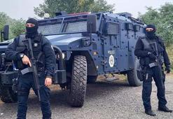 Kosova'da Sırplar polise saldırdı, bir kişi hayatını kaybetti