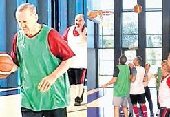 Yoğun mesaiye ‘basket’ molası