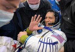 Rekor kırıldı! Astronot ve kozmonotlar dünyaya geri döndü