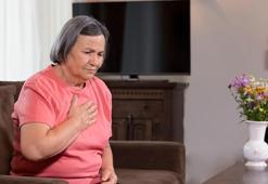 Mide yanmasını hafife almayın! 'Gizli kalp' belirtilerini tek tek açıkladı