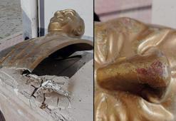 Atatürk büstüne zarar veren 2 kişi gözaltına alındı