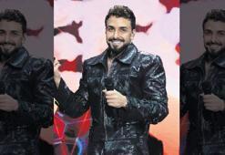 İlk kez  seslendirdi