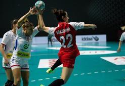 A Milli Kadın Hentbol Takımı, Sırbistan ile yenişemedi: 29-29.