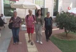 66 yaşındaki Seher nine, kardeşleri ve torunu ile aynı üniversitede