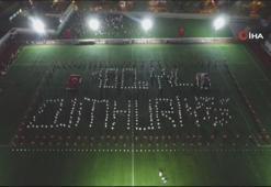 İzmir’de 1923 kişiden 100’üncü yıla özel zeybek gösterisi