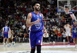Anadolu Efes deplasmanda 20 sayı farkla kazandı!