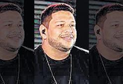 Örümcek ısırığı şarkıcıyı öldürdü