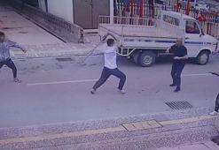 Alacak verecek kavgası kanlı bitti! Sopa ve bıçaklarla saldırdılar