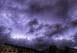 Meteoroloji'den AFAD'dan AKOM'dan uyarı üstüne uyarı! İşi olmayan dışarı dahi çıkmasın