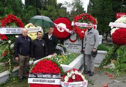Türk sporunun efsane ismi Naim Süleymanoğlu kabri başında anıldı