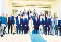İzmirli Balıkesirliler hemşehrileriyle buluştu