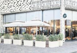Modanın yanında yeni marka: Cafe D’S damat