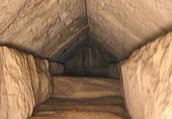 'Ölüler diyarına' açılan kapı! Özel ekip 20 santimlik aralıktan içeri girecek