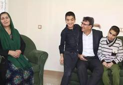 Engelli 2 kardeş anne ve babalarını kaybetti! Tam 7 yıldır amcaları bakıyor