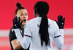 Rebecca Welch, Premier Lig tarihine geçecek!