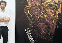 Elinde bavulla sanat yolunda