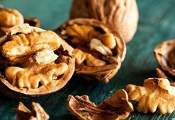 Sıcak yemeklerde olmaz! Ceviz yağı hepsinden farklı, faydası da lezzeti de büyülüyor