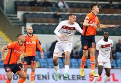 Başakşehir geriden gelerek Sivasspor'u 3-1 mağlup etti!