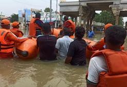 Hindistan'da sel felaketi: En az 31 ölü