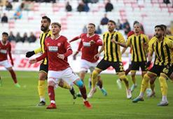 Sivasspor, İstanbulspor'u tek golle geçti, evinde ilk kez kazandı