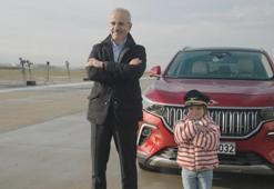 Bakan Uraloğlu, Zayn Sofuoğlu ile yarıştı! Havalimanı pistinde TOGG testi