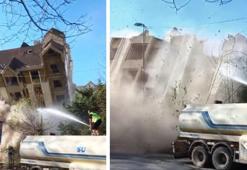İstanbul'da kontrollü yıkım sırasında bina caddeye çöktü! Çökme anı böyle görüldü
